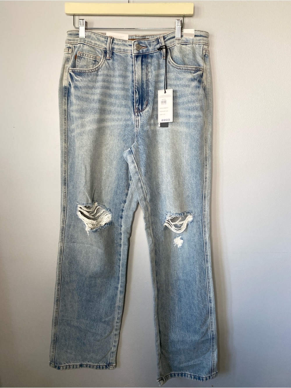 Judy Blue Light Blue Distressed Straight Leg Jeans